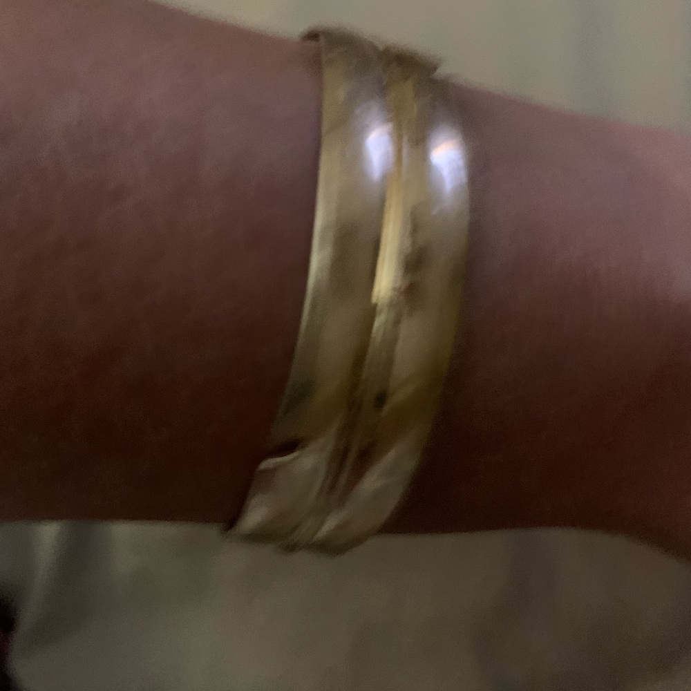 Jessica Simpson Women's Bangle Bracelet NEW